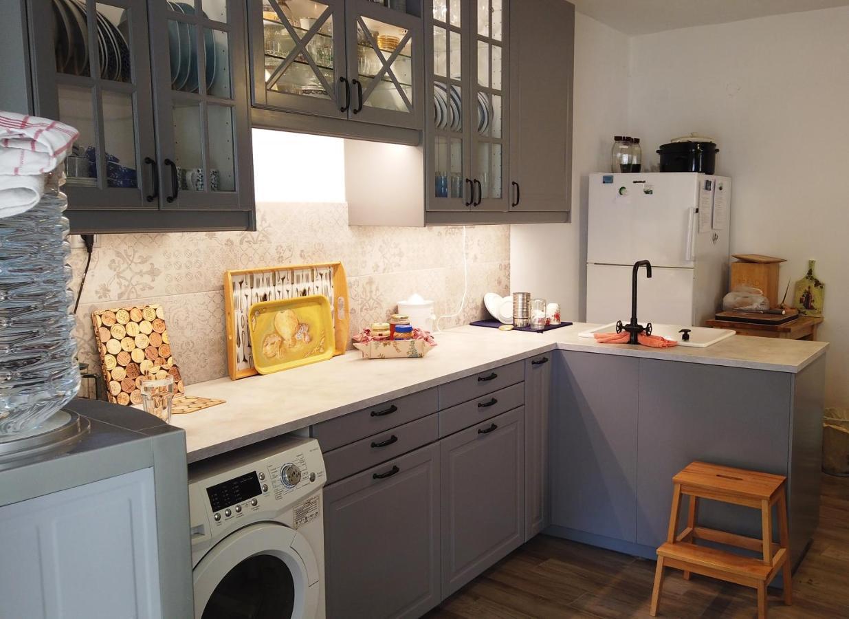 Fistiki Rooms Agia Marina  Luaran gambar