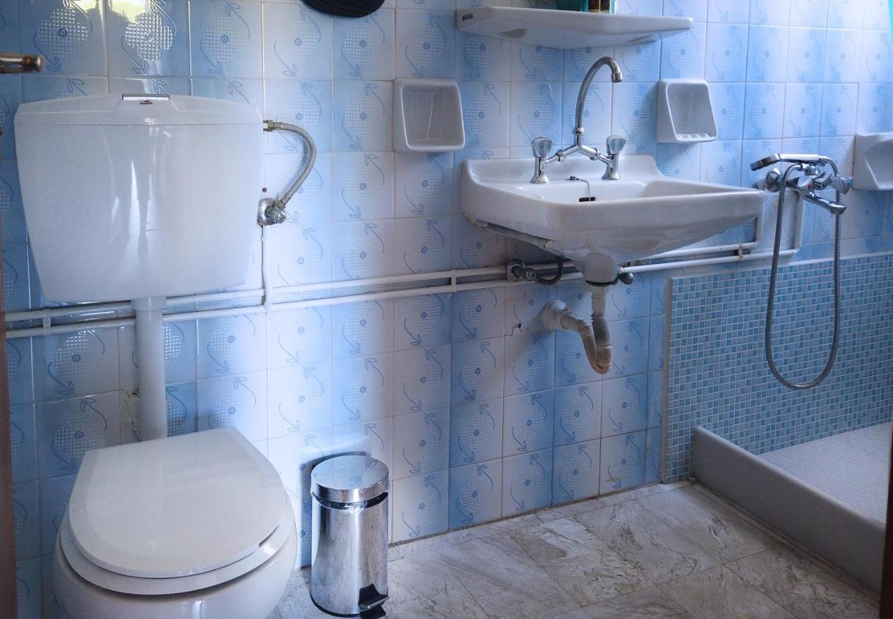 Fistiki Rooms Agia Marina  Luaran gambar