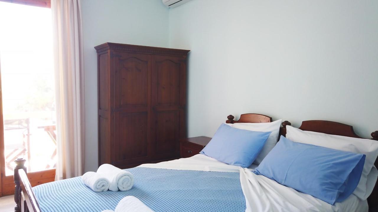 Fistiki Rooms Agia Marina  Luaran gambar