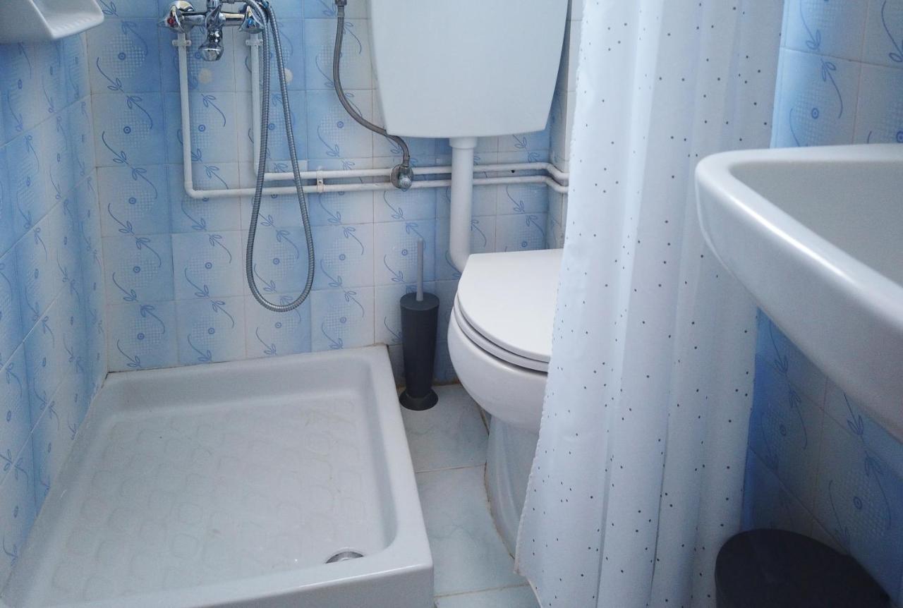 Fistiki Rooms Agia Marina  Luaran gambar